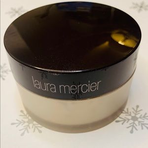 Laura Mercier Translucent Powder